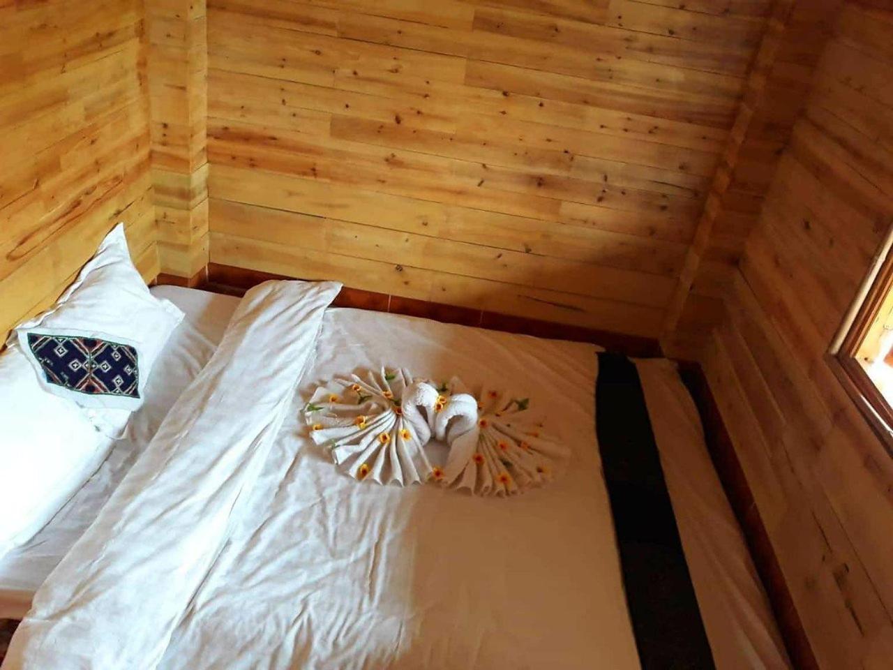 Ta Van Green Hills Homestay Sapa Exteriör bild